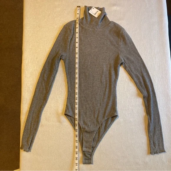 Free People Intimately Ribbed Grey Turtleneck Bodysuit NWT - Picture 6 of 8